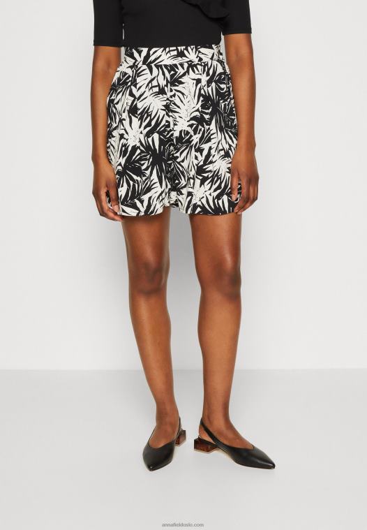 Anna Field kvinner shorts svart/off-white P266L860