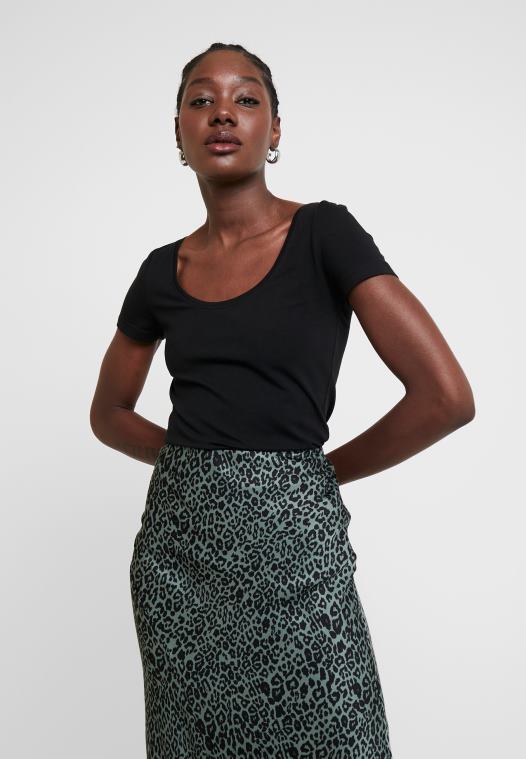 Anna Field kvinner 2 pakke basic t-skjorte svart P266L318