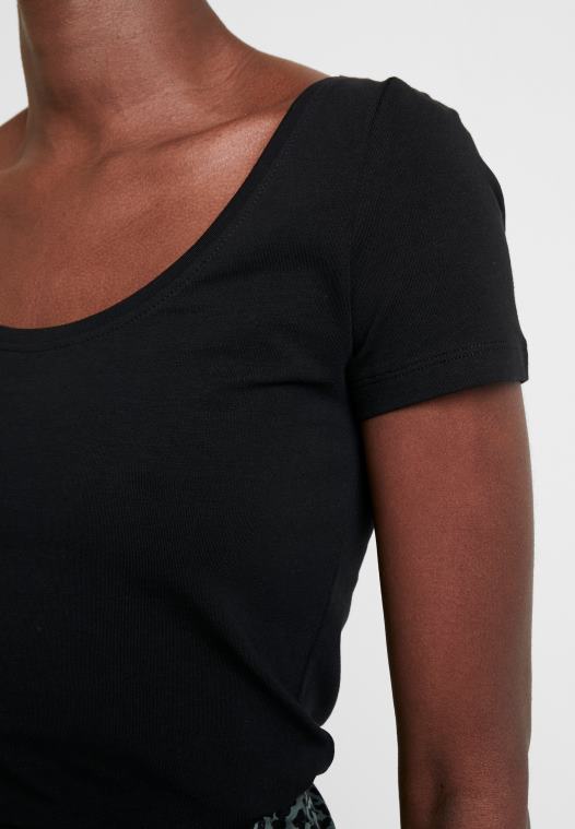 Anna Field kvinner 2 pakke basic t-skjorte svart P266L318