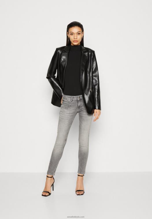 Anna Field kvinner topp svart P266L466