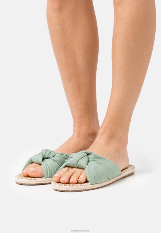 Anna Field kvinner muldyr mynte P266L1881