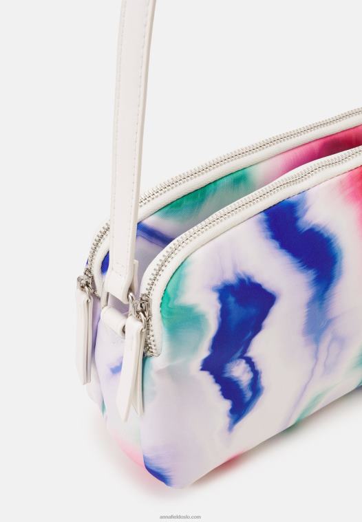 Anna Field kvinner flerfarget kroppspose på tvers P266L2550