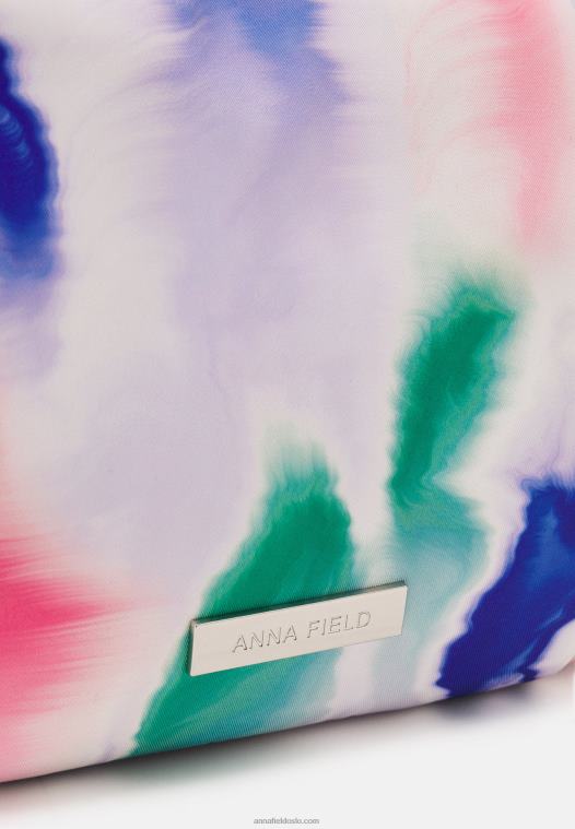 Anna Field kvinner flerfarget kroppspose på tvers P266L2550