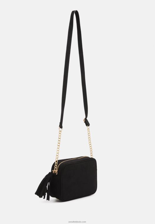 Anna Field kvinner over kroppspose svart P266L2509