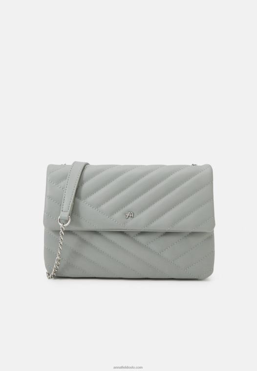 Anna Field kvinner over kroppsvesken blågrå P266L2553