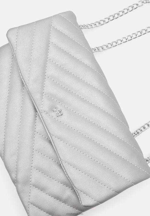 Anna Field kvinner tvers over kroppsvesken sølvfarget P266L2551